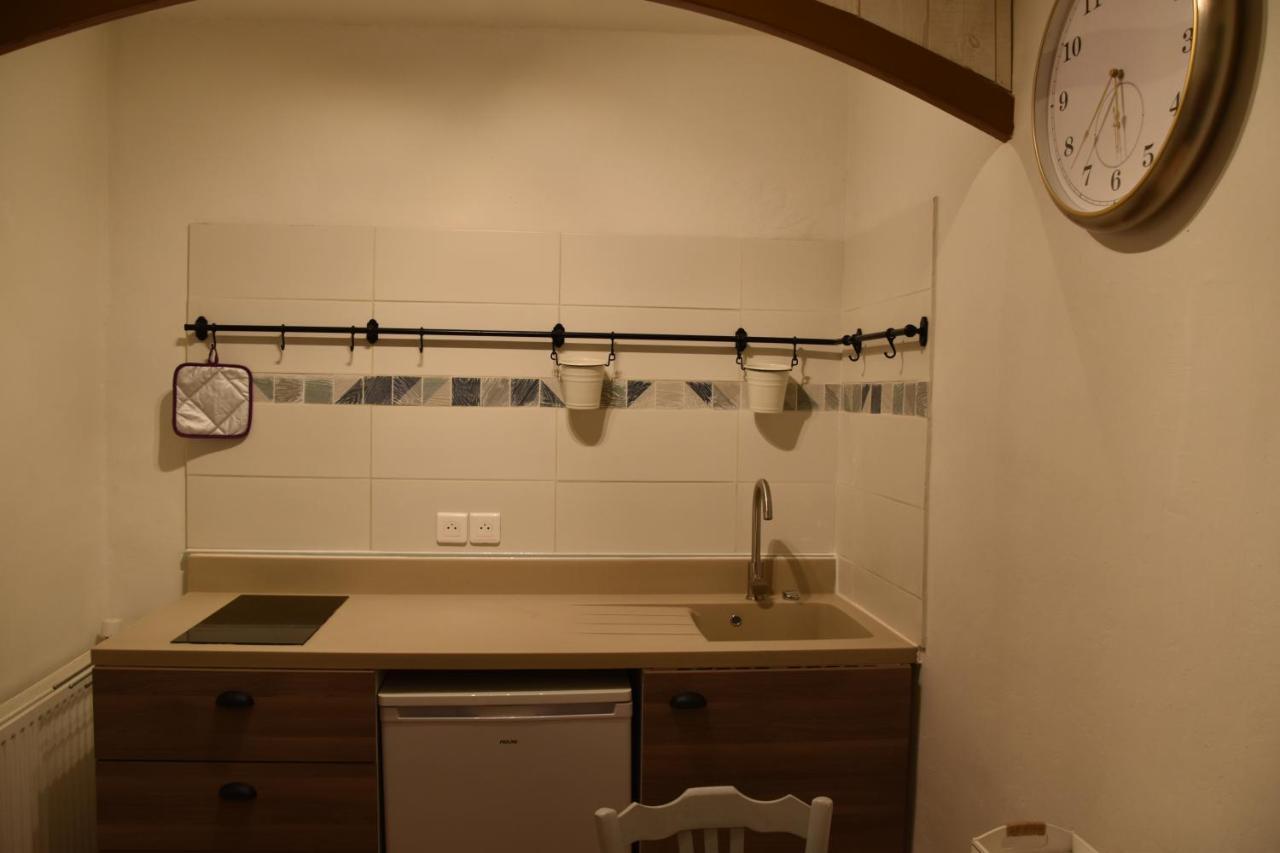 Logis Des Douves Bed and Breakfast Tiffauges Buitenkant foto