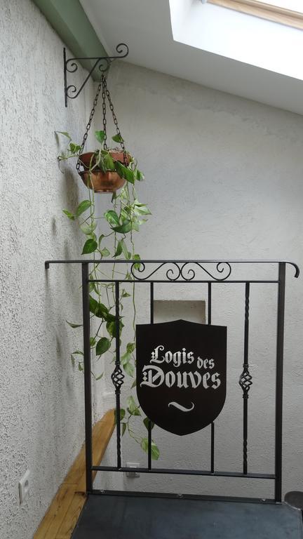 Logis Des Douves Bed and Breakfast Tiffauges Buitenkant foto
